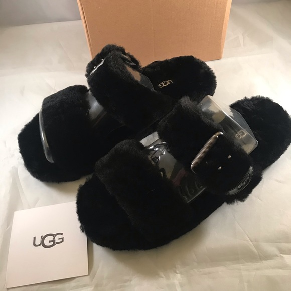 UGG Shoes - UGG Fuzz Slippers Women Size 7